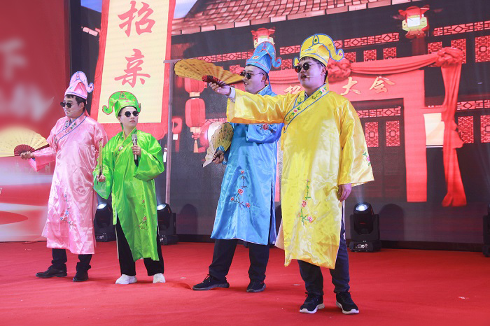 L:\企劃內(nèi)容整理\曠遠(yuǎn)歷年照片（附稿件）對(duì)內(nèi)照片（活動(dòng)、培訓(xùn)、事件）\2024年‚4.01（年會(huì)）\新聞稿新聞小p圖.jpg